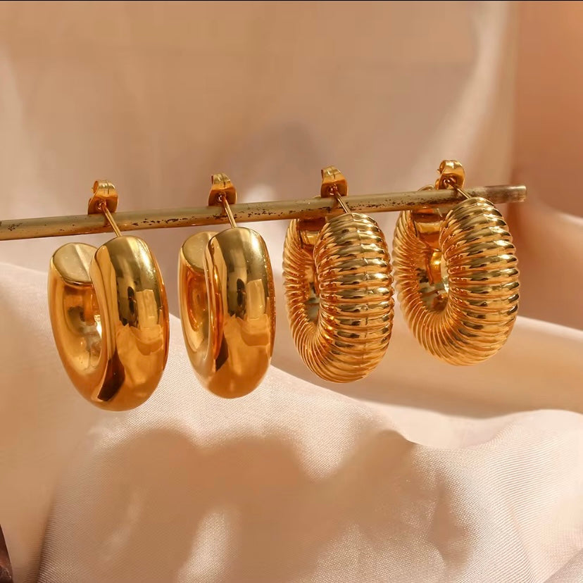 18k gold plated stainless steel chunky gold hoop earrings available in smooth high-polish and ribbed coil-texture styles, hypoallergenic tarnish resistant everyday gold hoops by The Intertwined Collective, Dallas Texas