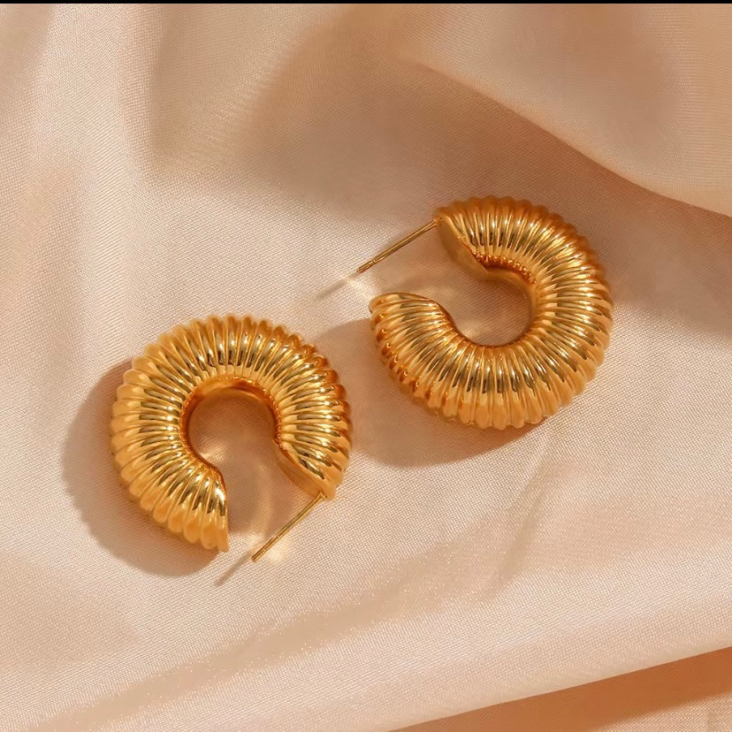 Textured Hollow Hoops - Gold