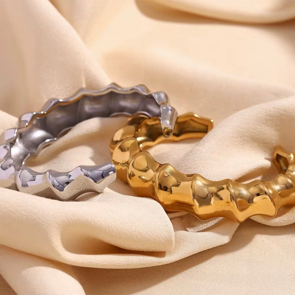 Sculpted Wave Band Bangle (Gold & Silver)