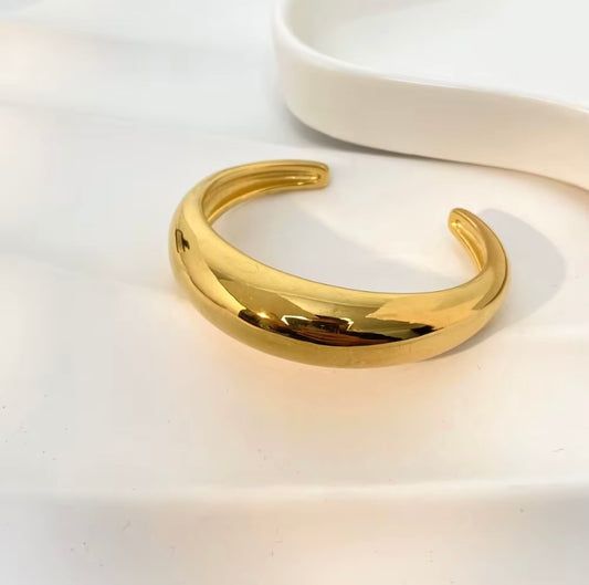 Large Open Bangle - Gold