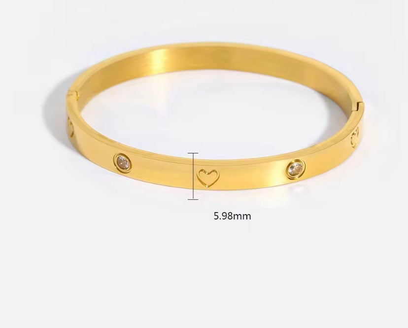 Heart CZ Bangle - Gold