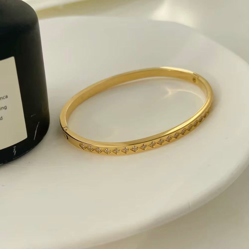 Diamond CZ Bangle - Gold