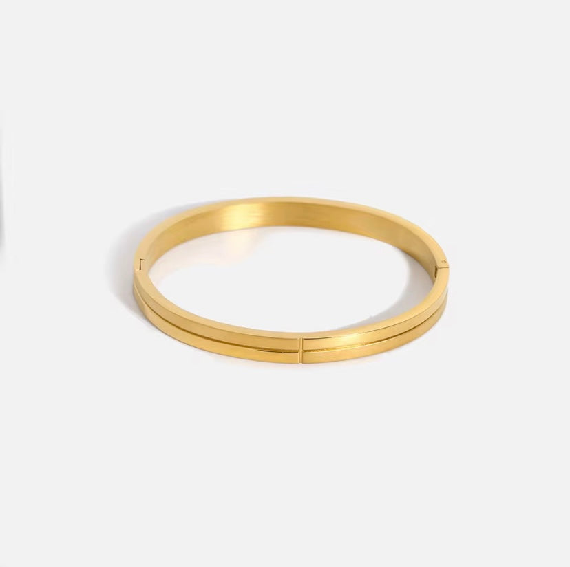Horizontal Line Bangle - Gold