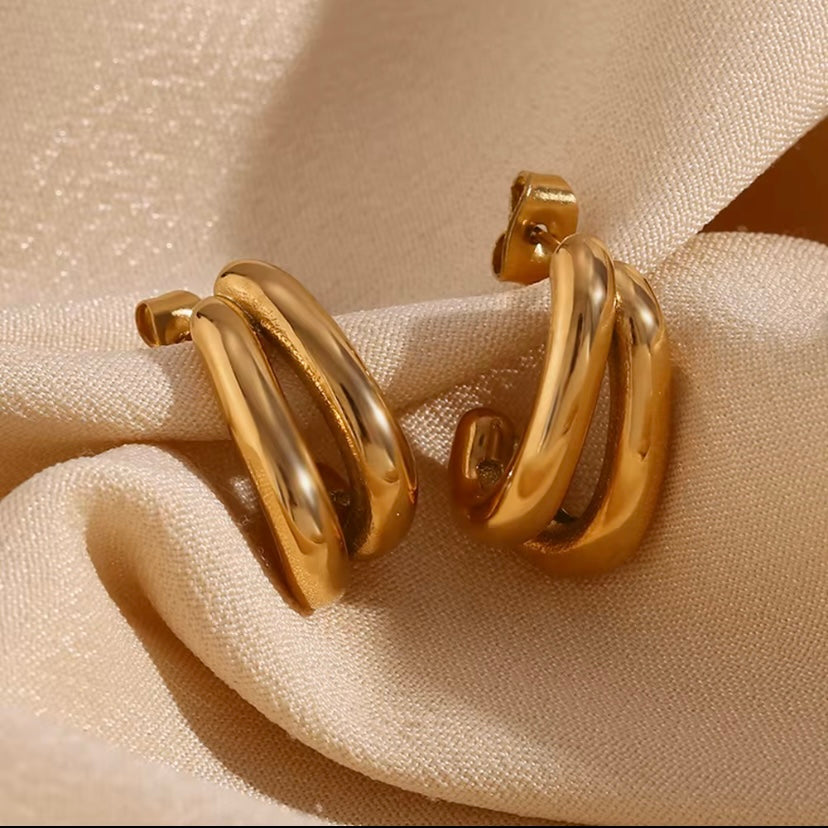 Minimalist double hoops