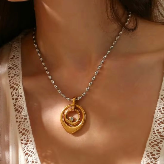 Mixed metal cz swirl