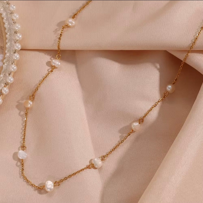 Dainty freshwater pearl necklace